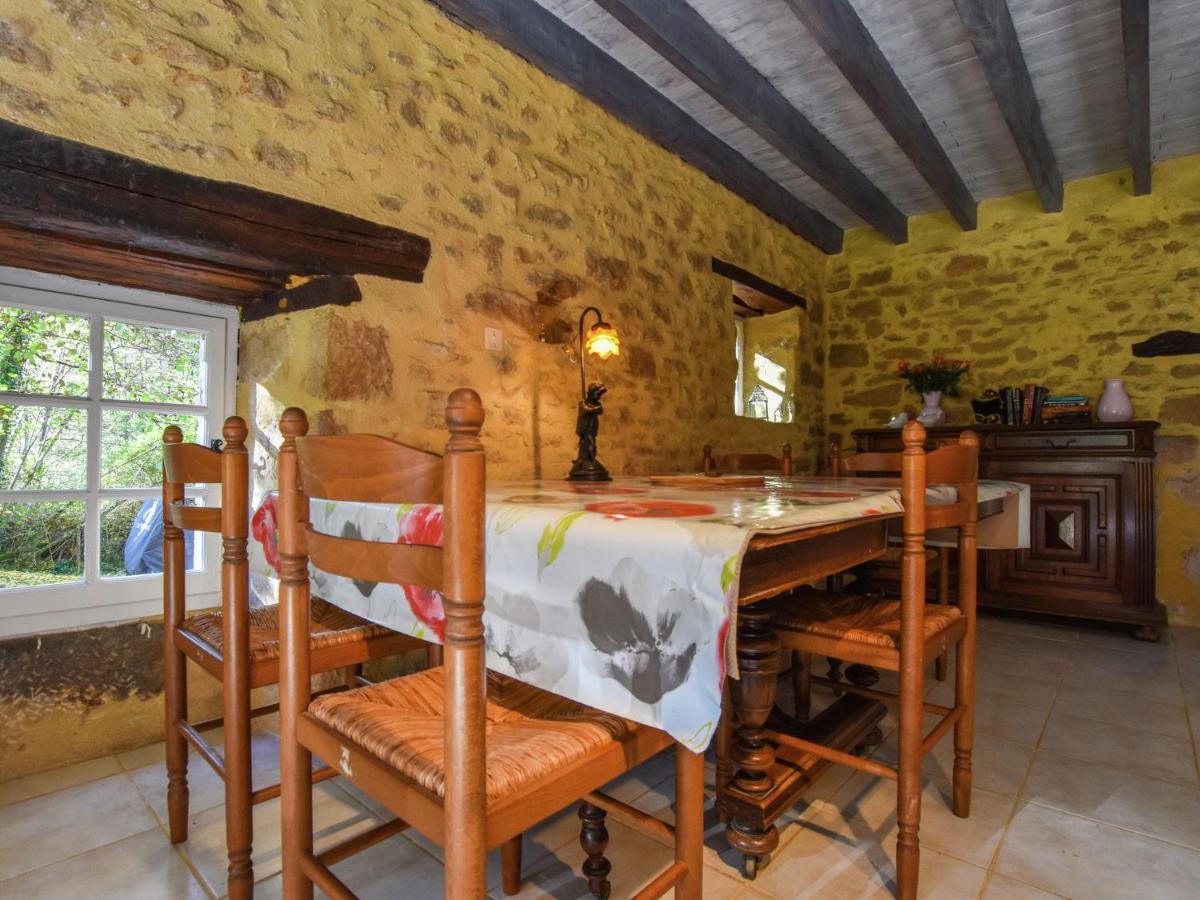 Cosy Holiday Home In Lantheuil With Garden Villefranche-du-Périgord Zewnętrze zdjęcie