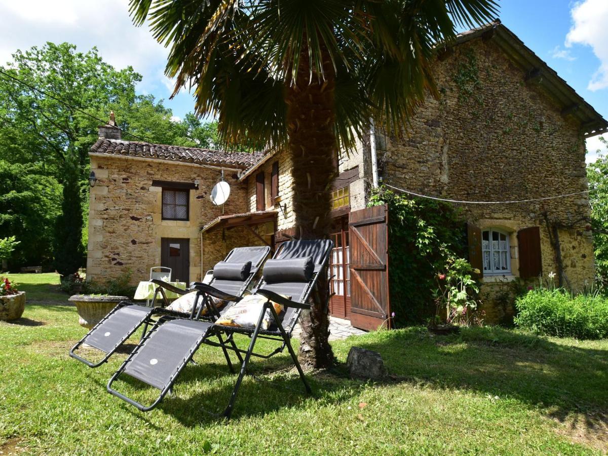 Cosy Holiday Home In Lantheuil With Garden Villefranche-du-Périgord Zewnętrze zdjęcie