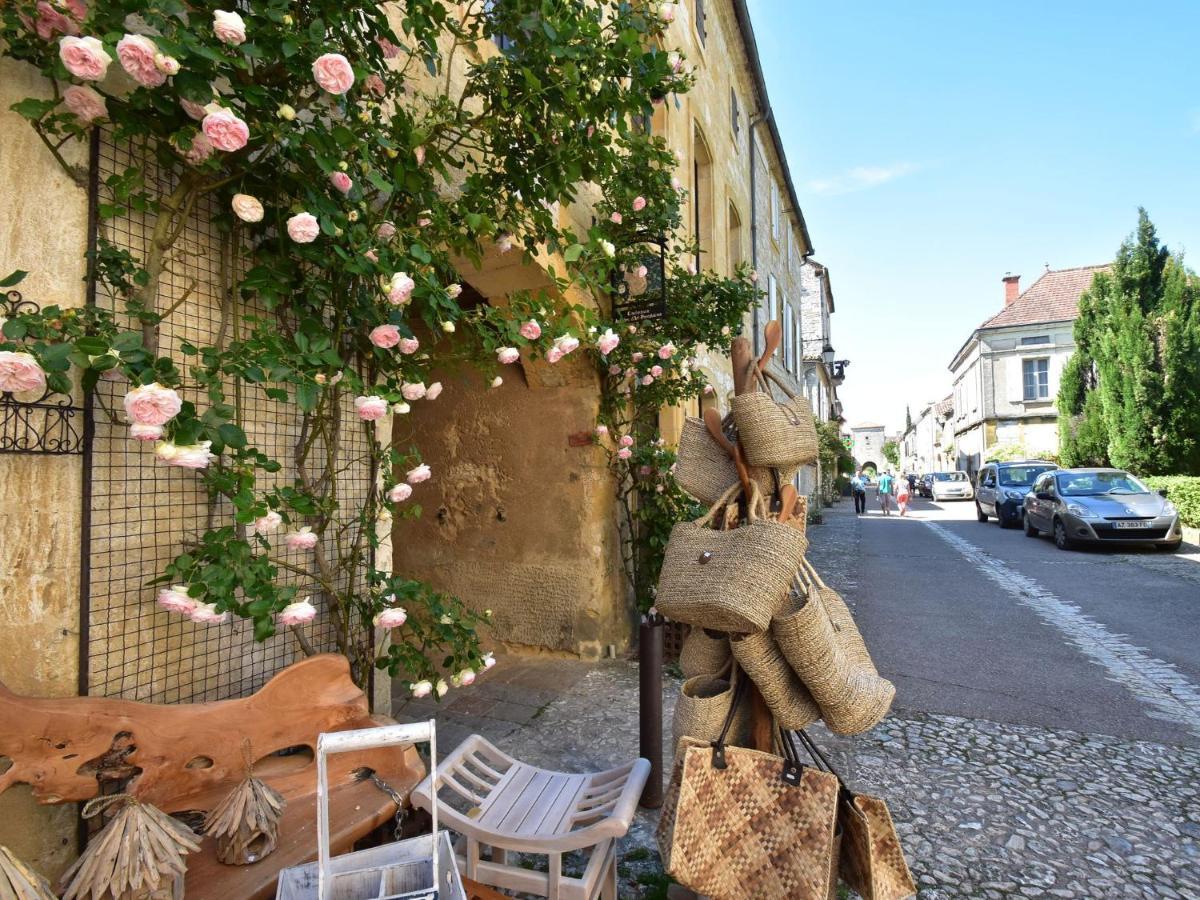 Cosy Holiday Home In Lantheuil With Garden Villefranche-du-Périgord Zewnętrze zdjęcie