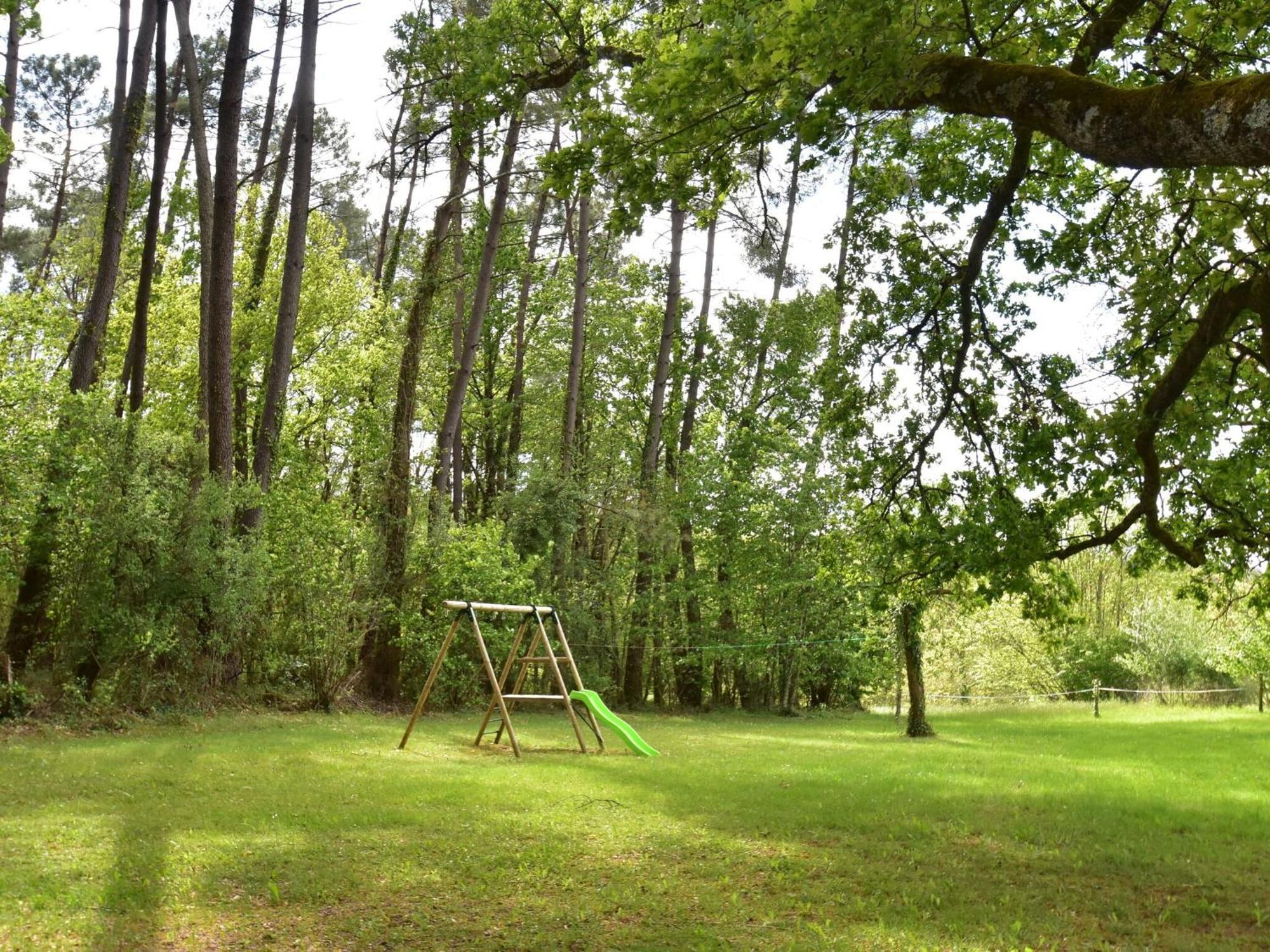 Cosy Holiday Home In Lantheuil With Garden Villefranche-du-Périgord Zewnętrze zdjęcie