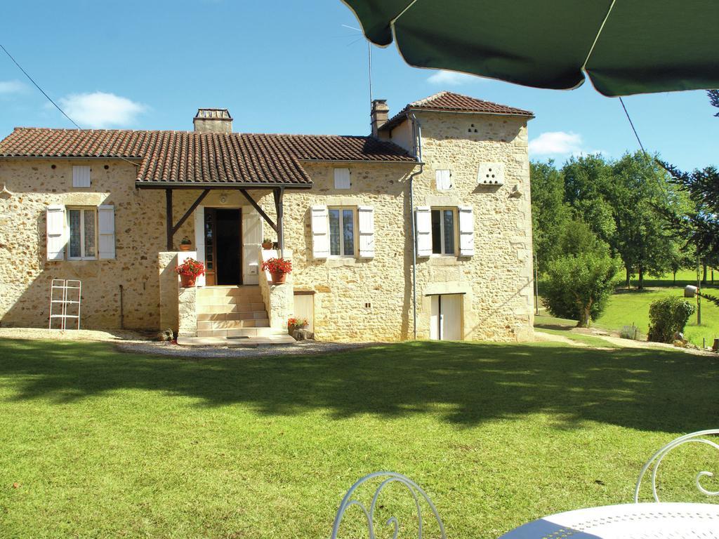 Cosy Holiday Home In Lantheuil With Garden Villefranche-du-Périgord Zewnętrze zdjęcie